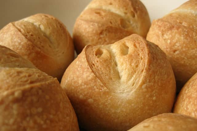 Do you use the word 'cob' when speaking about bread rolls? 