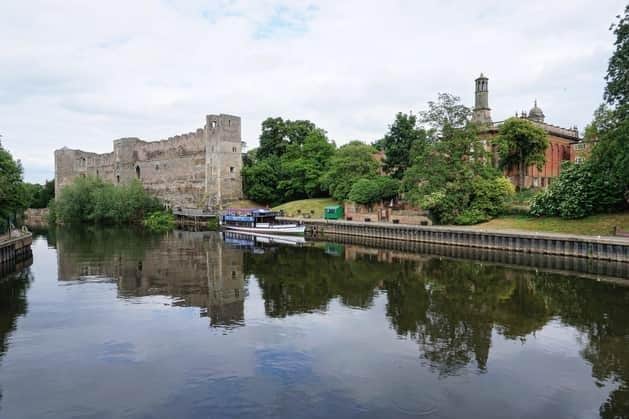 The unique ruins of Newark Castle stand alongside the River Trent. The castle is notorious for being the place where England’s most unpopular king, King John, died, reputedly after eating too many peaches, but more probably from a bout of dysentery.